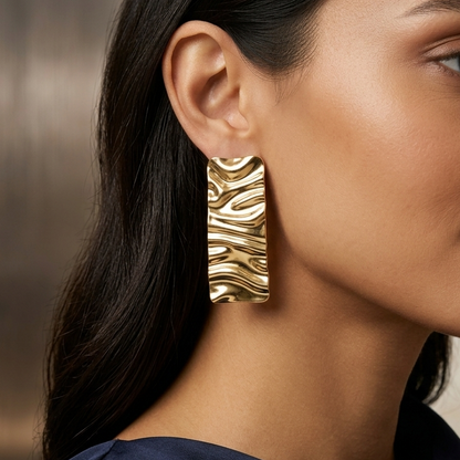 WAVY EARRING