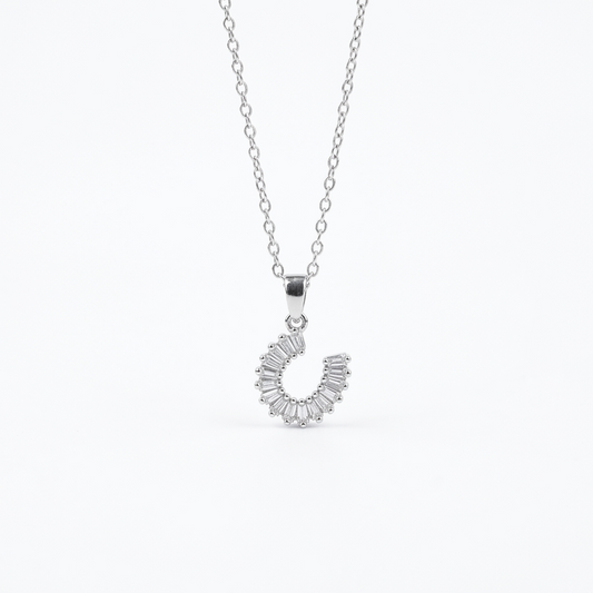 HORSESHOE NECKLACE