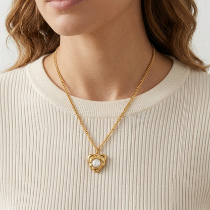 NINA NECKLACE