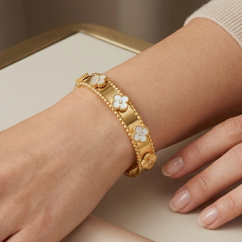 CLOVER BRACELET