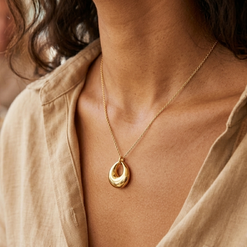LUANA NECKLACE