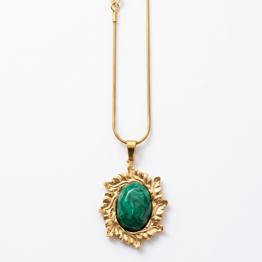 HAVANE NECKLACE