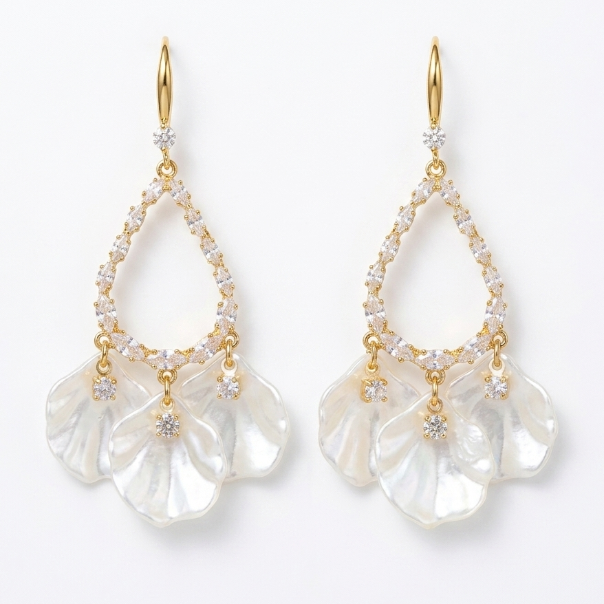 ZOE EARRING