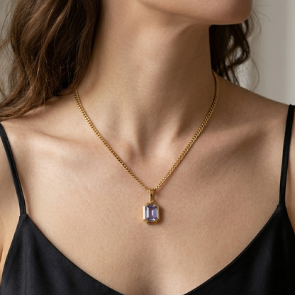 POPPY NECKLACE