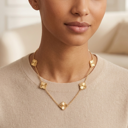 CLOVER NECKLACE