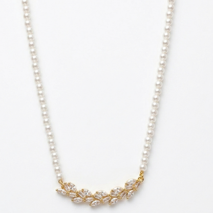 BETTY NECKLACE