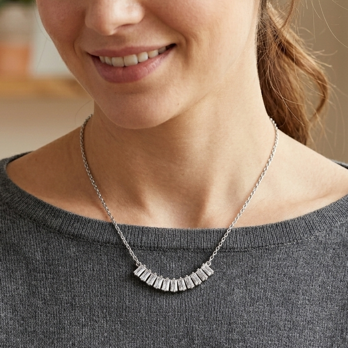 MELANIA NECKLACE