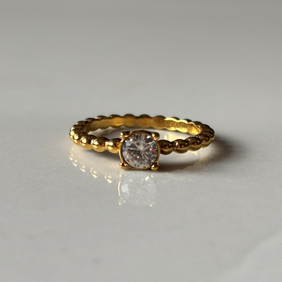 SOLITAIRE RING