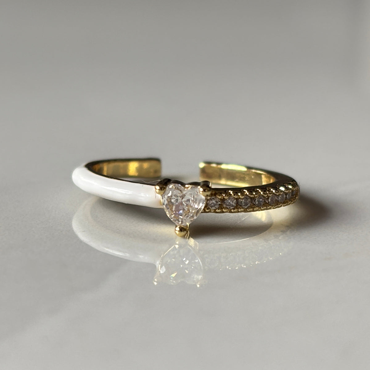 DEIA RING