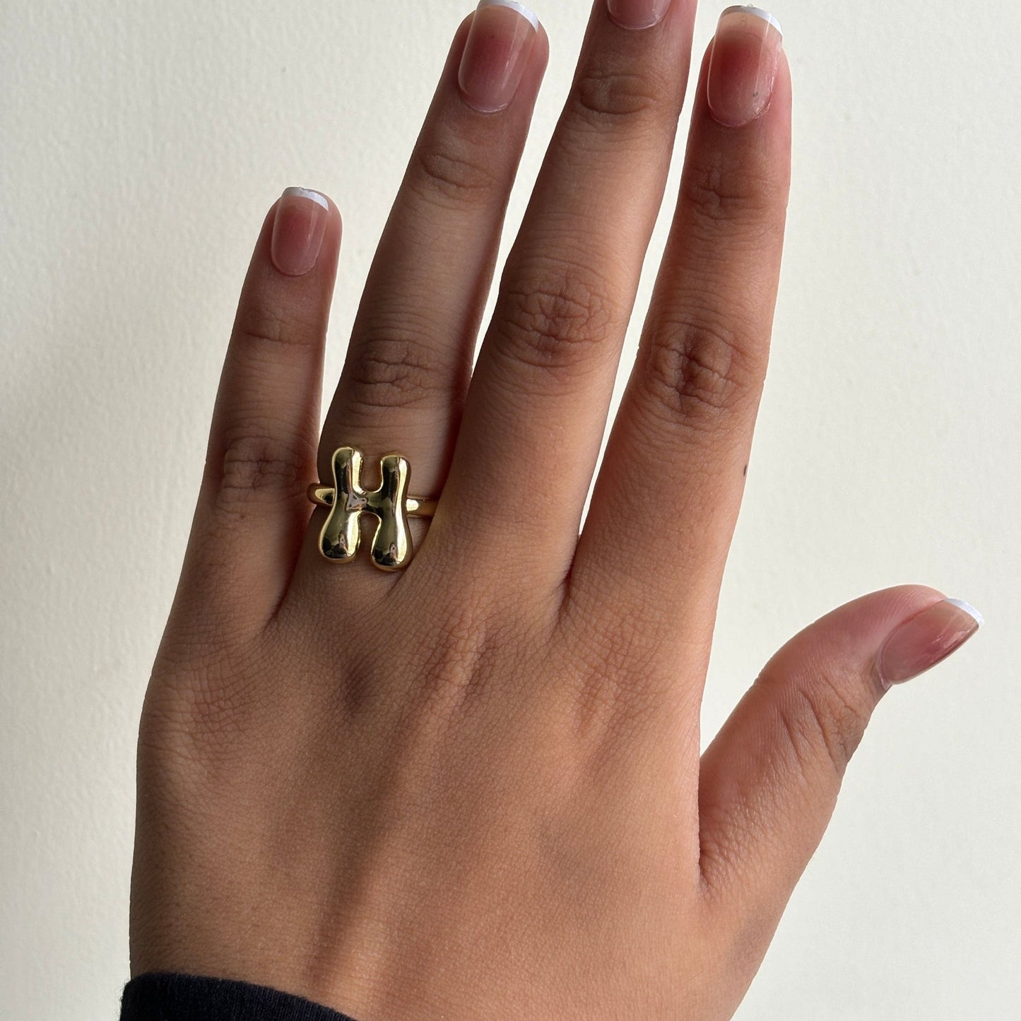 INITIAL RING