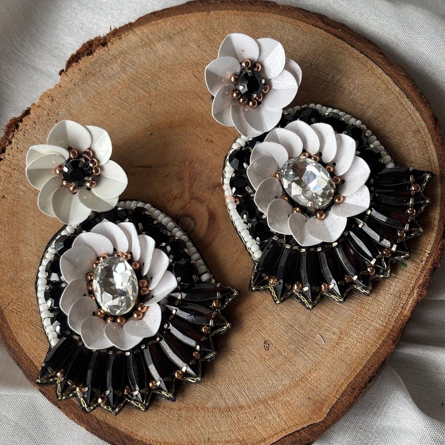 BLACK RHINESTONE EARRINGS
