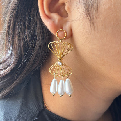 PEARL COQUETTE EARRINGS