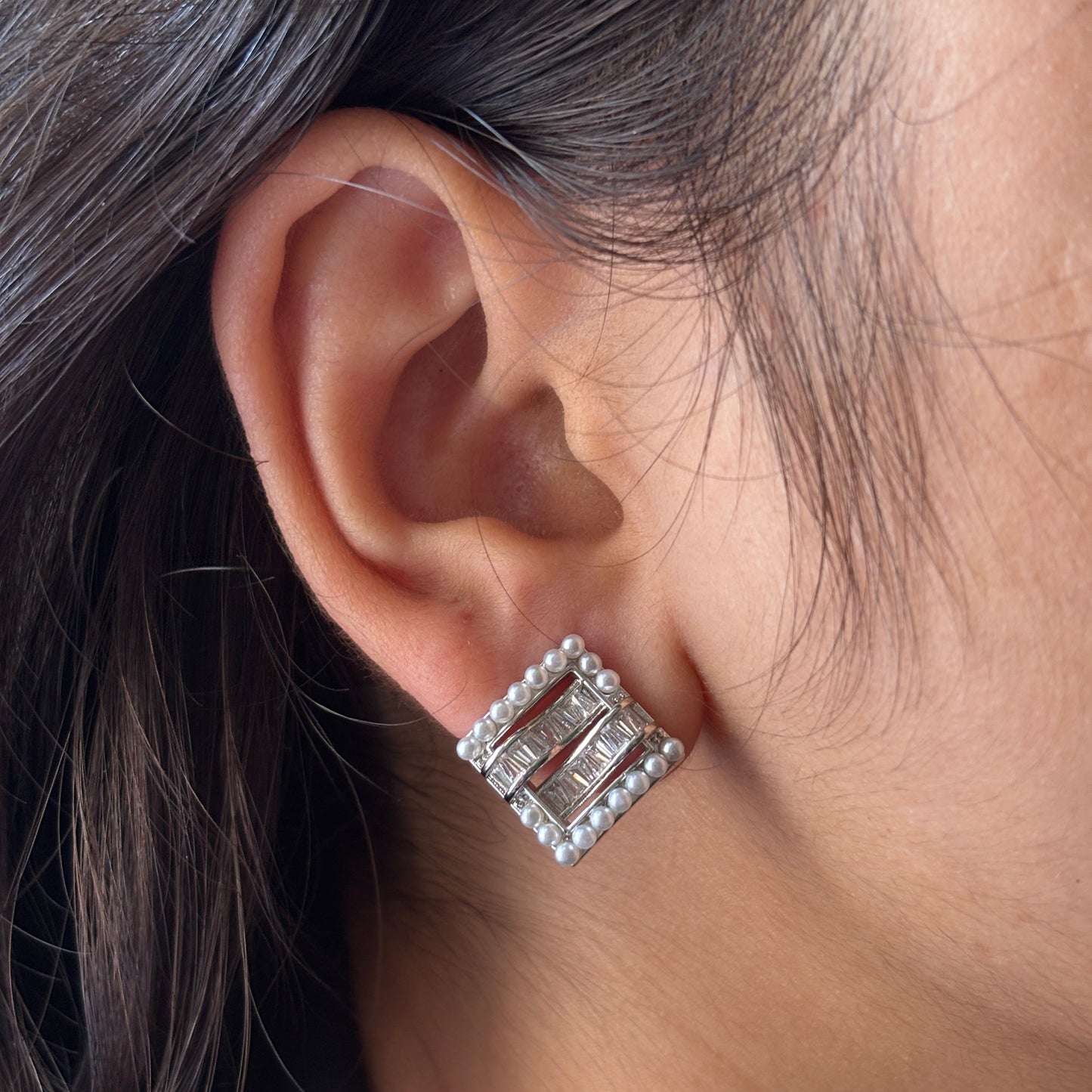 AKOYA EARRINGS