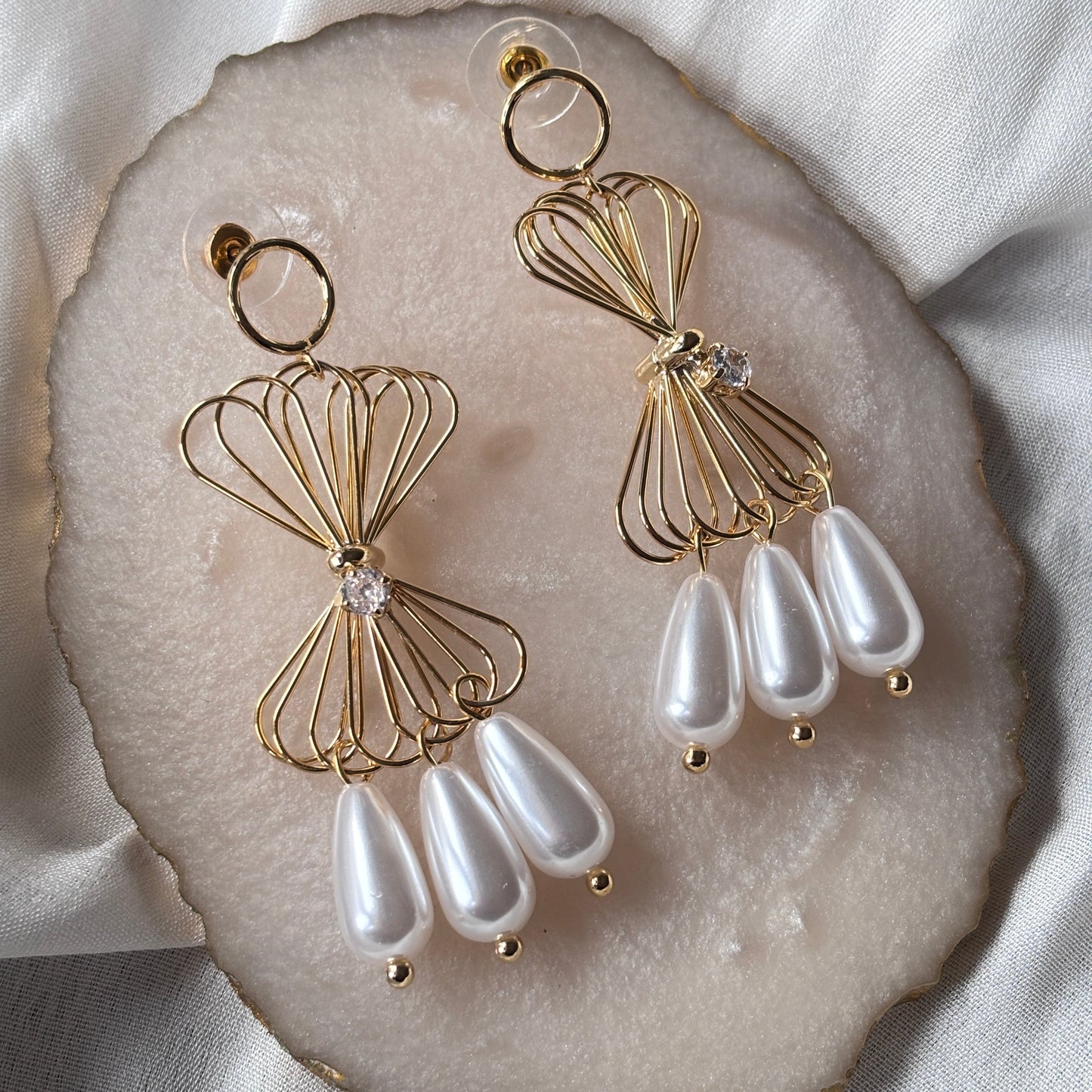 PEARL COQUETTE EARRINGS