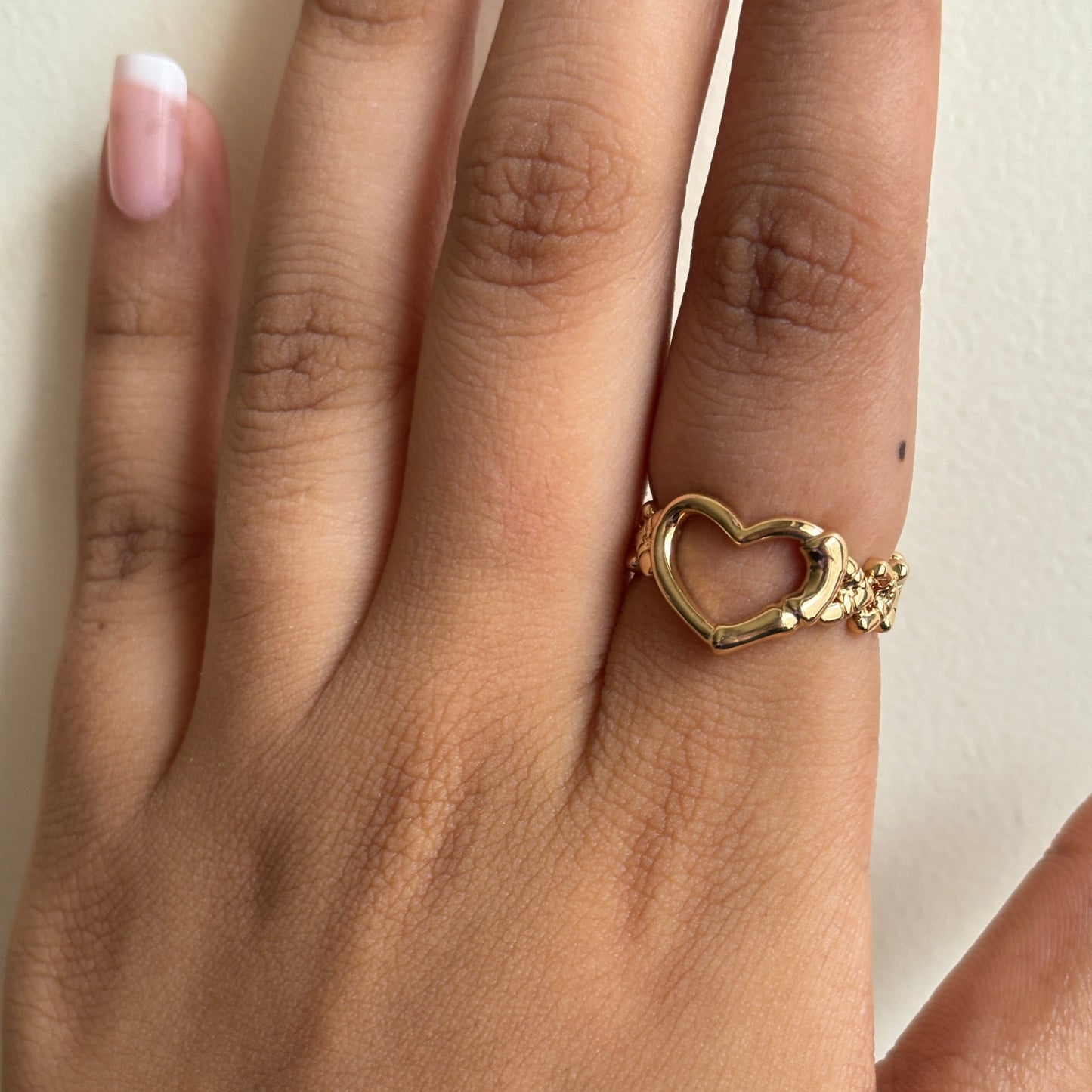 HEART RING