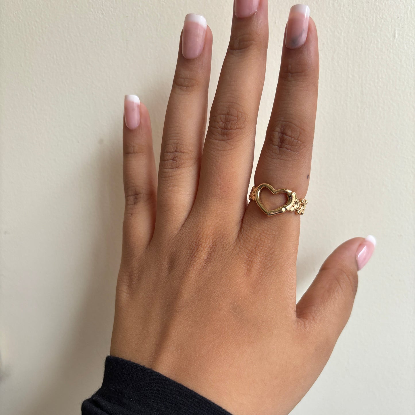 HEART RING
