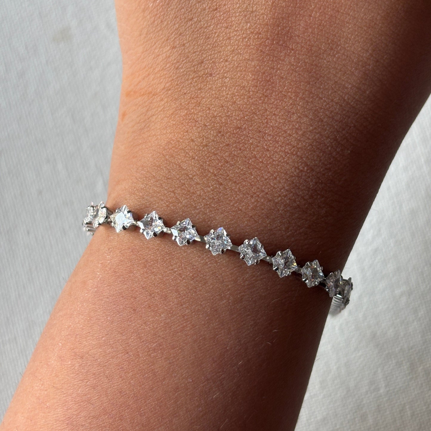 MILA TENNIS BRACELET