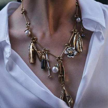 ELOWEEN NECKLACE